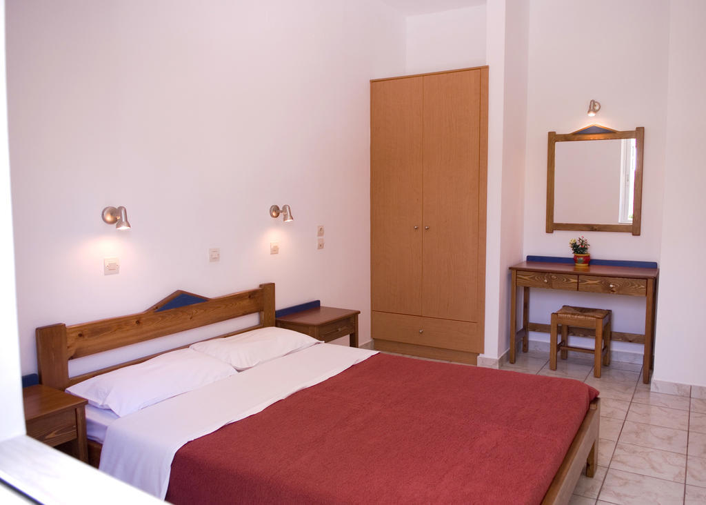 باليوخورا Anthea Apartments الغرفة الصورة